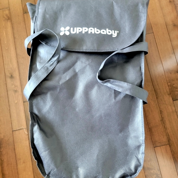 Uppababy bassinet - Picture 1 of 7